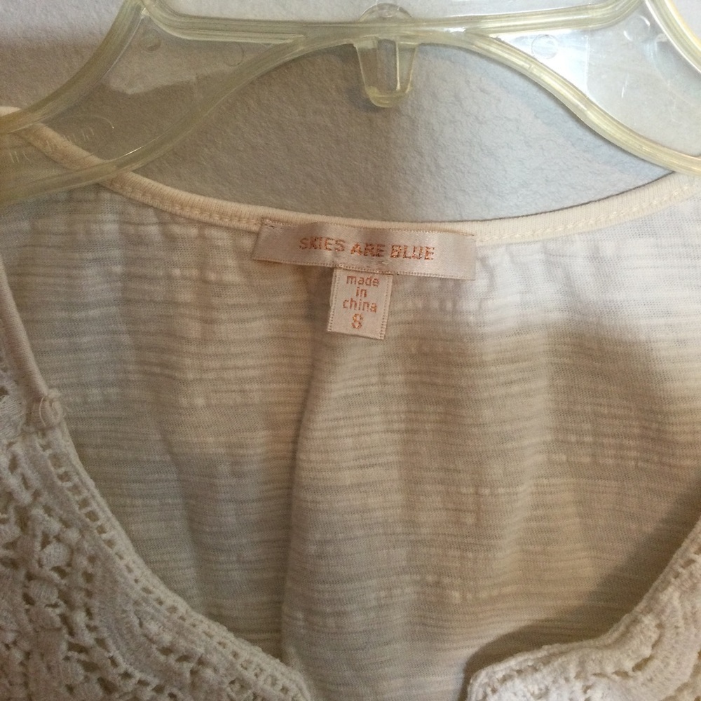 Skies Are Blue Ivory Crochet Front Tank Top Size Small. - Picture 3 of 4